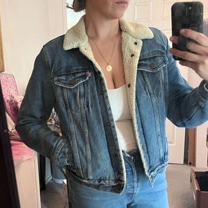 LEVI’S SHERPA LINED TRUCKER JACKET-SIZE L